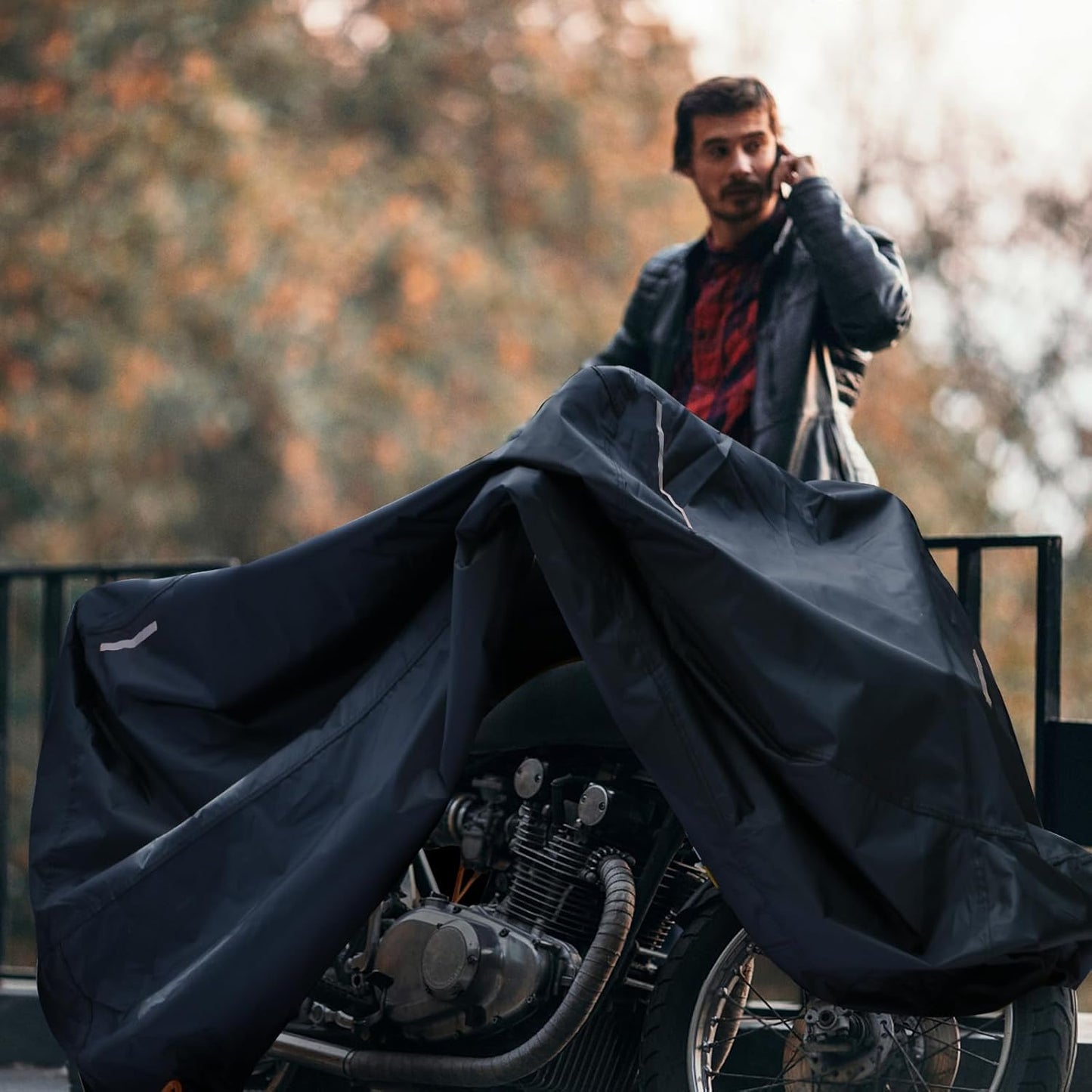 Moped Cover Waterproof Outdoor, Motorbike Scooter Cover Sun Rain Dust Protection with 5 Reflective Strips and 2 Fixed Buckles, 2 Lock-Holes for Motorcycles Cruisers Sportbikes (M: 79 x 35 x 39 inch)